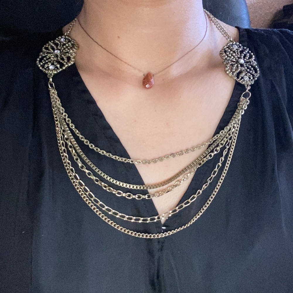 Staple necklace